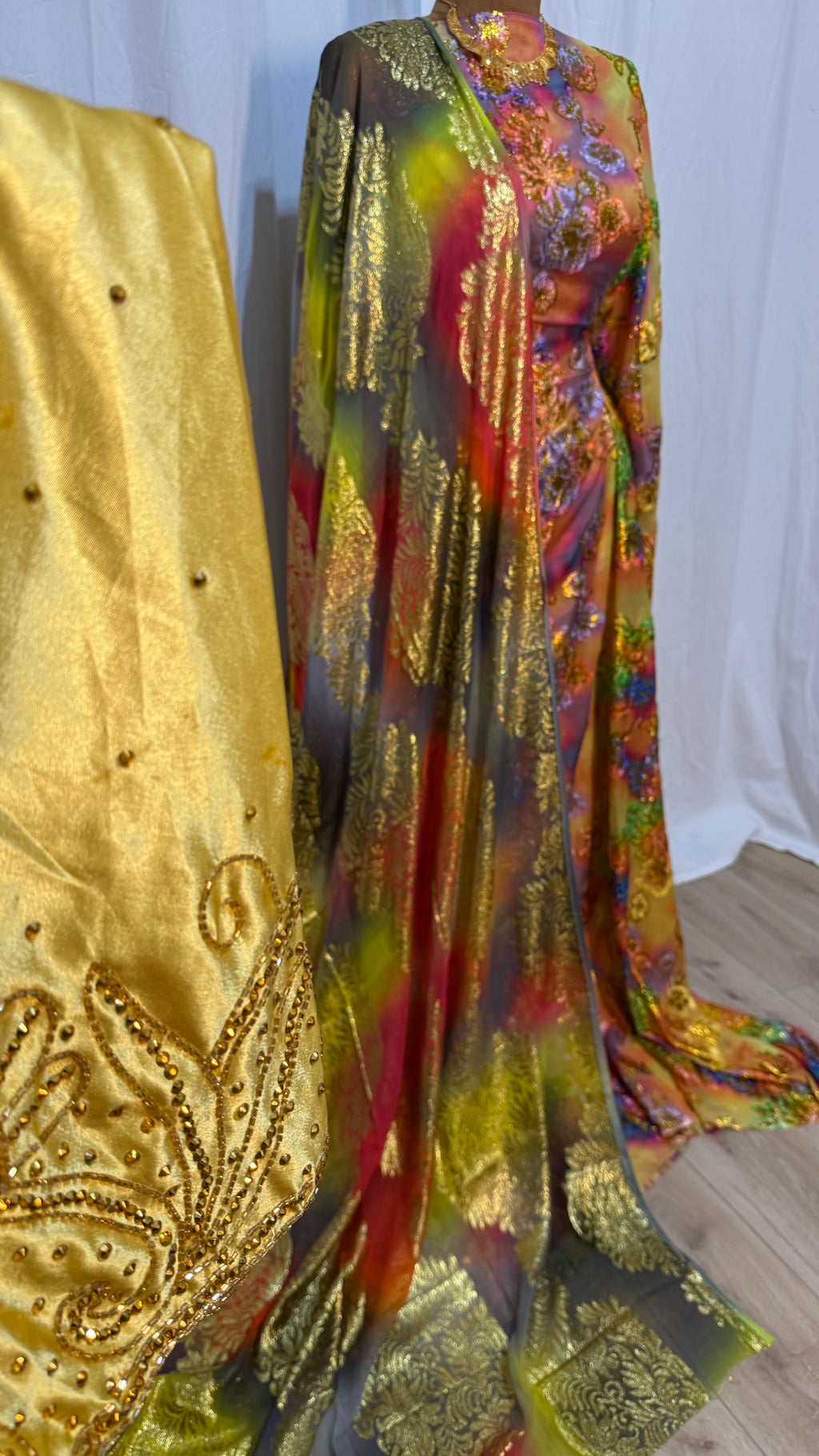 TIE DYE MAQBAL