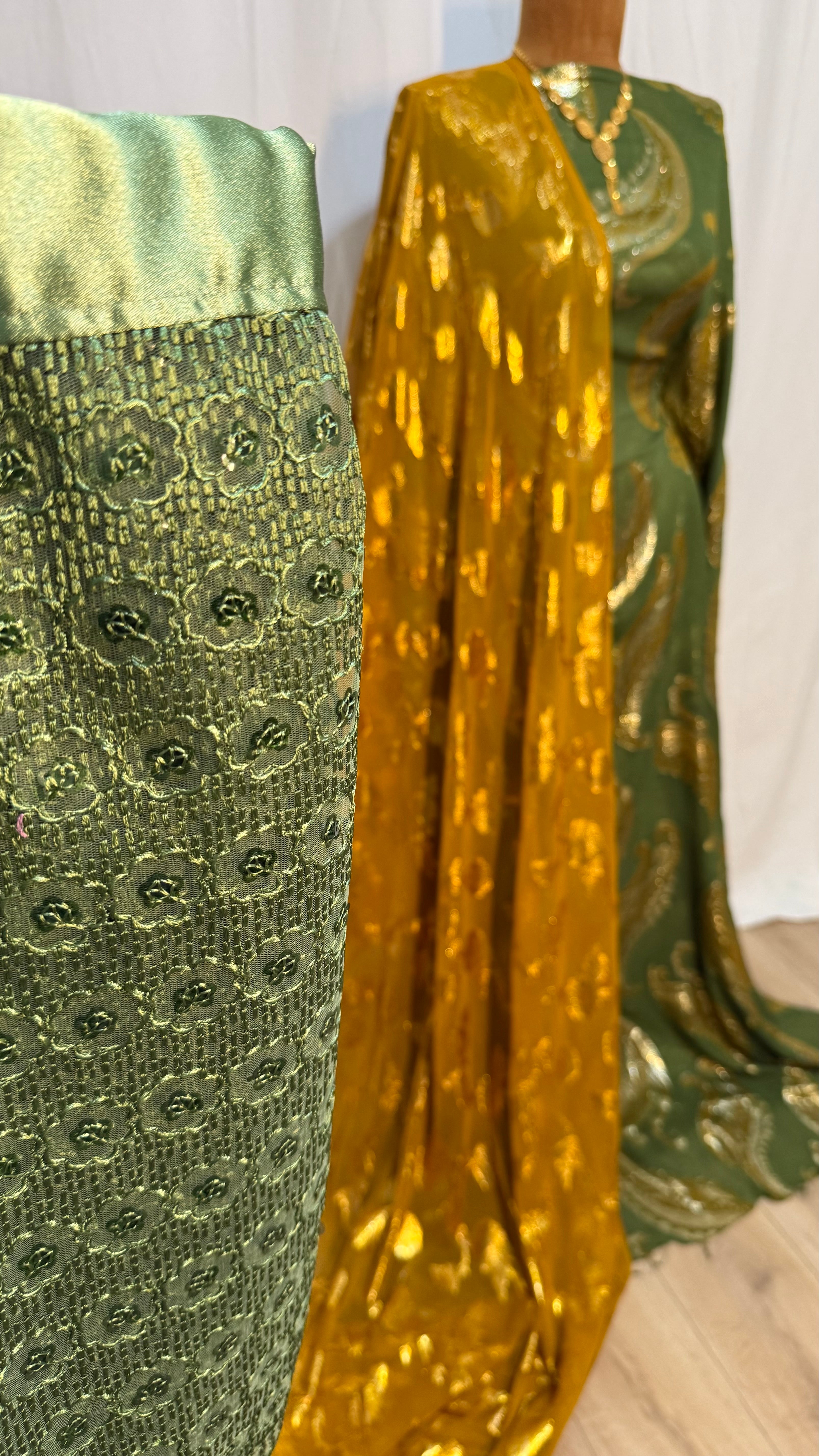 VISCOSE DIRAC