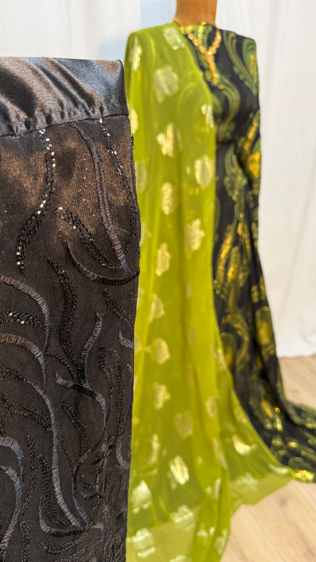 VISCOSE DIRAC