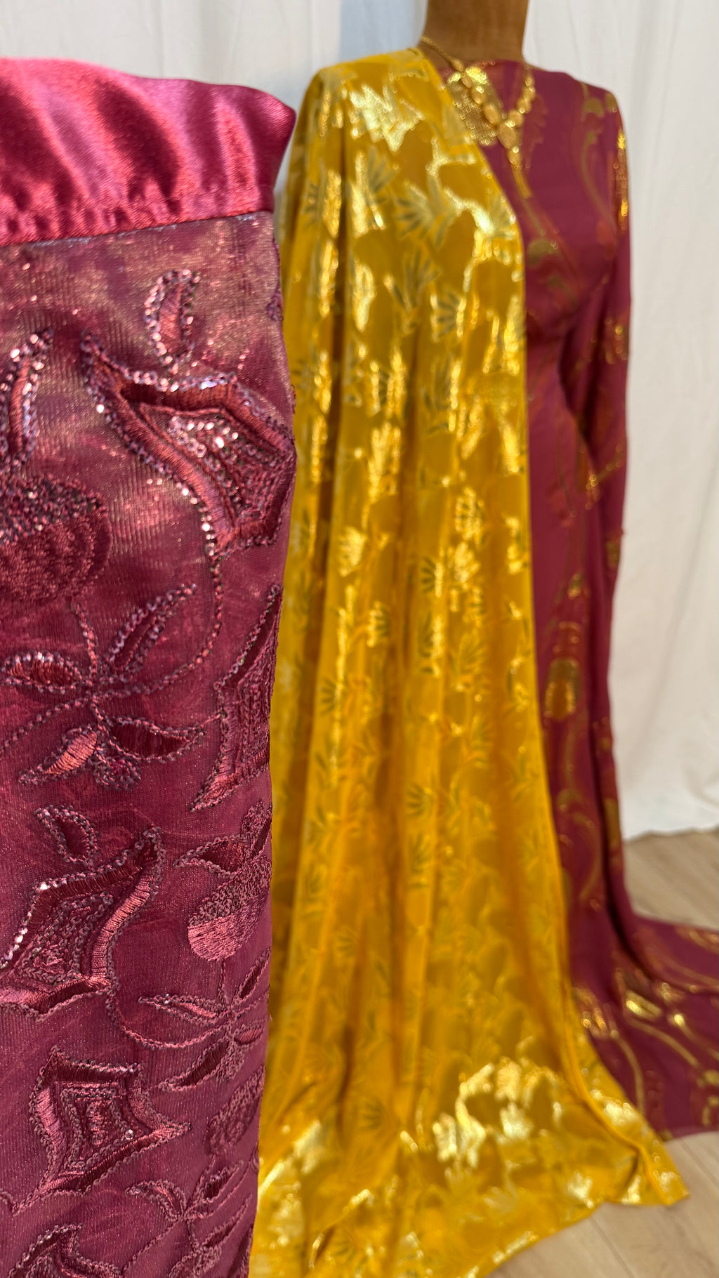 VISCOSE DIRAC