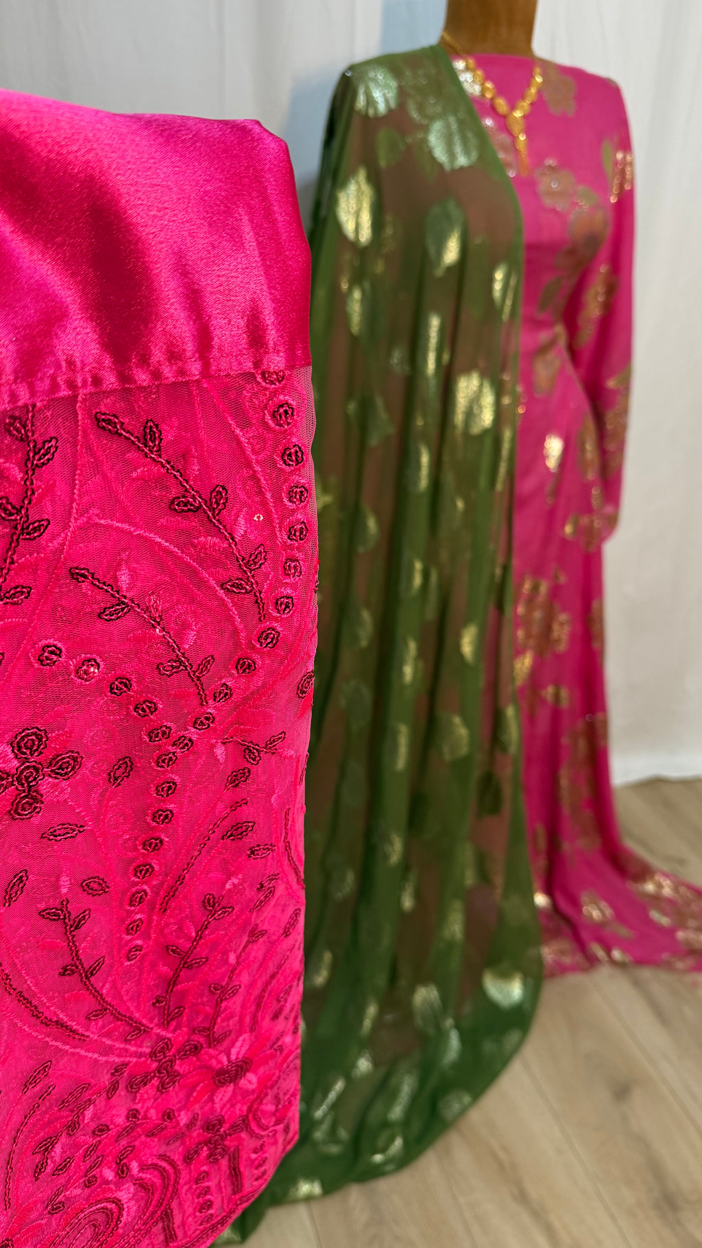 VISCOSE DIRAC