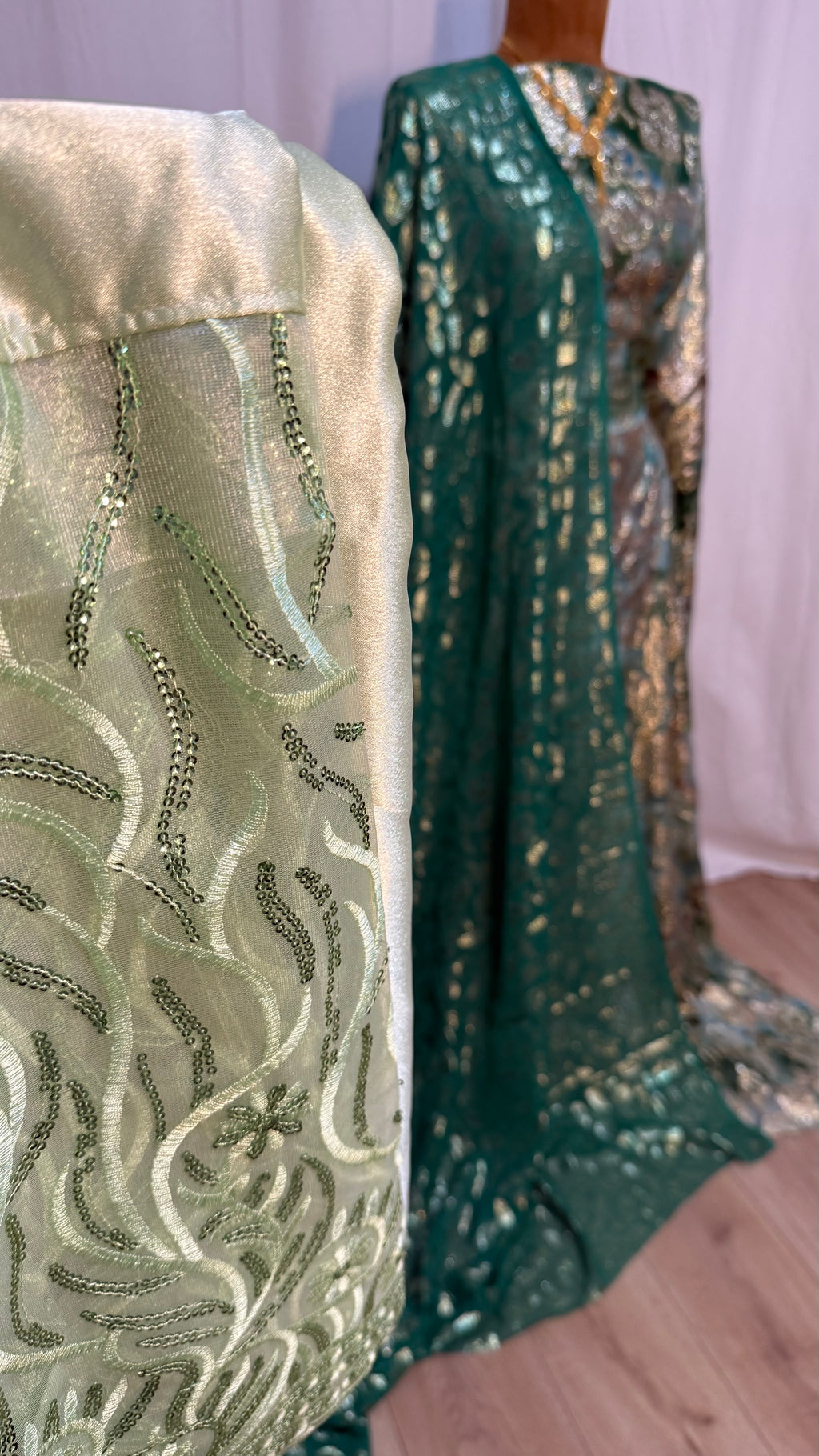 VISCOSE DIRAC
