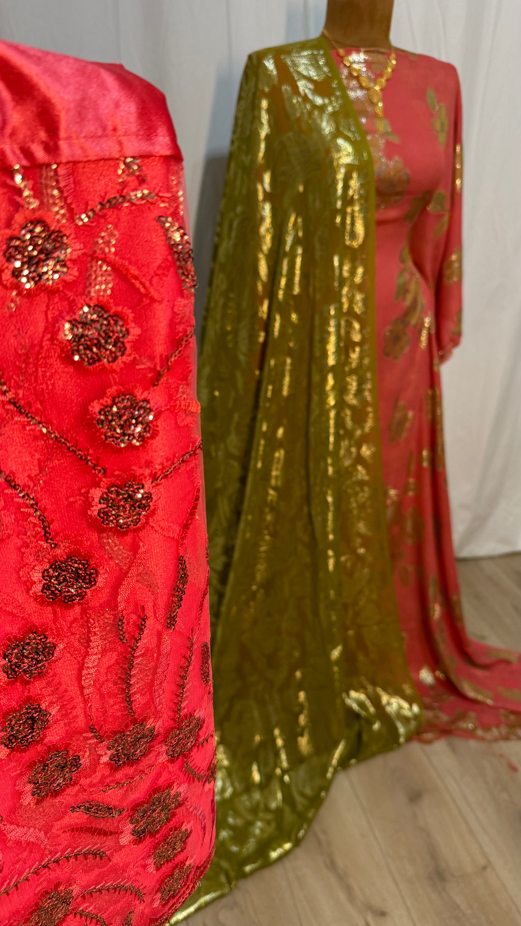VISCOSE DIRAC