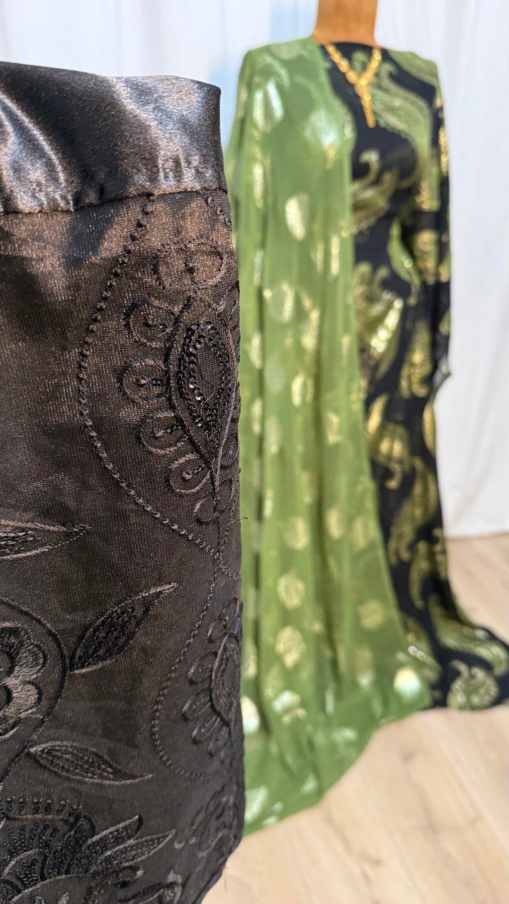 VISCOSE DIRAC