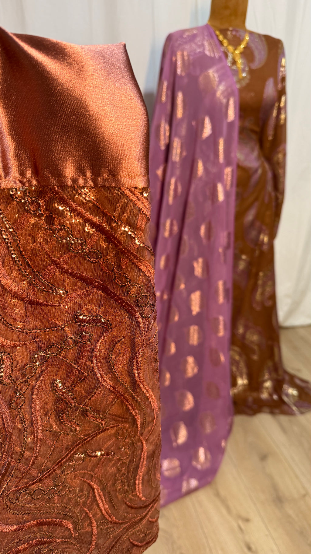 VISCOSE DIRAC
