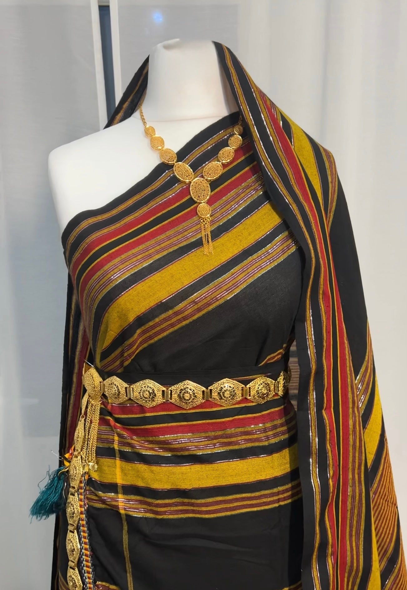 BLACK HIDO IYO DHAQAN (ALINDI)