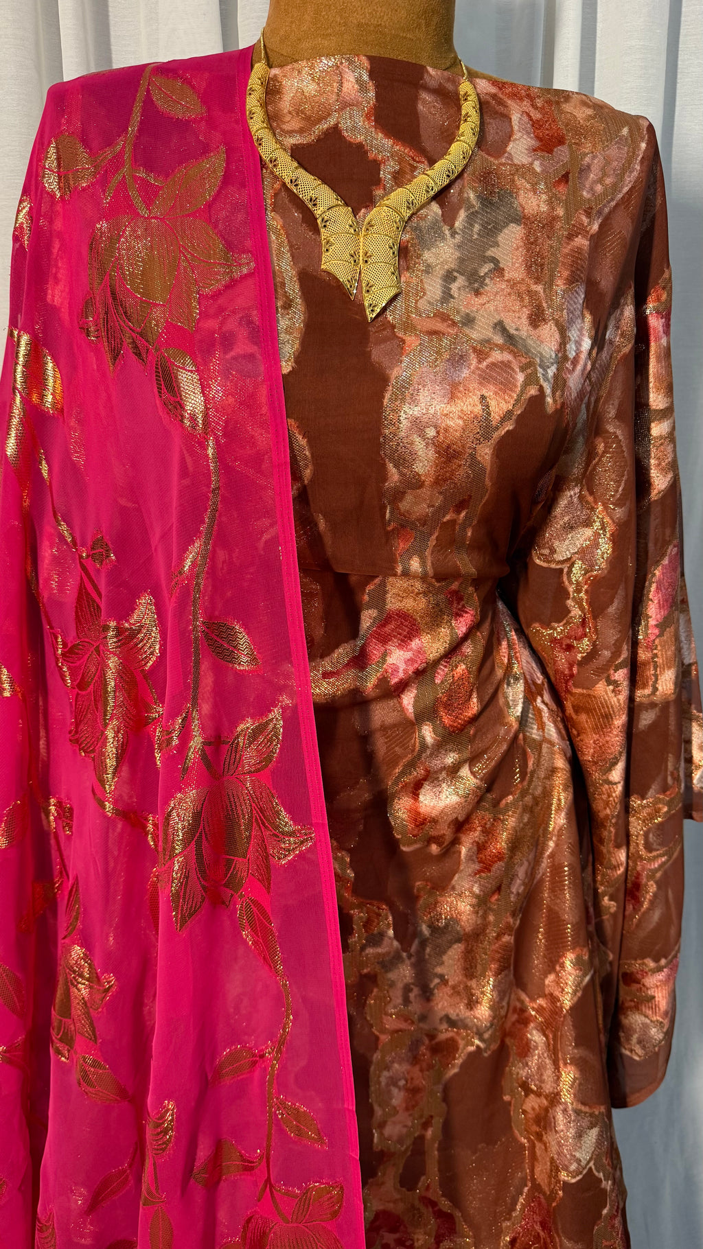 FARANSAWI -BROWN/HOT PINK