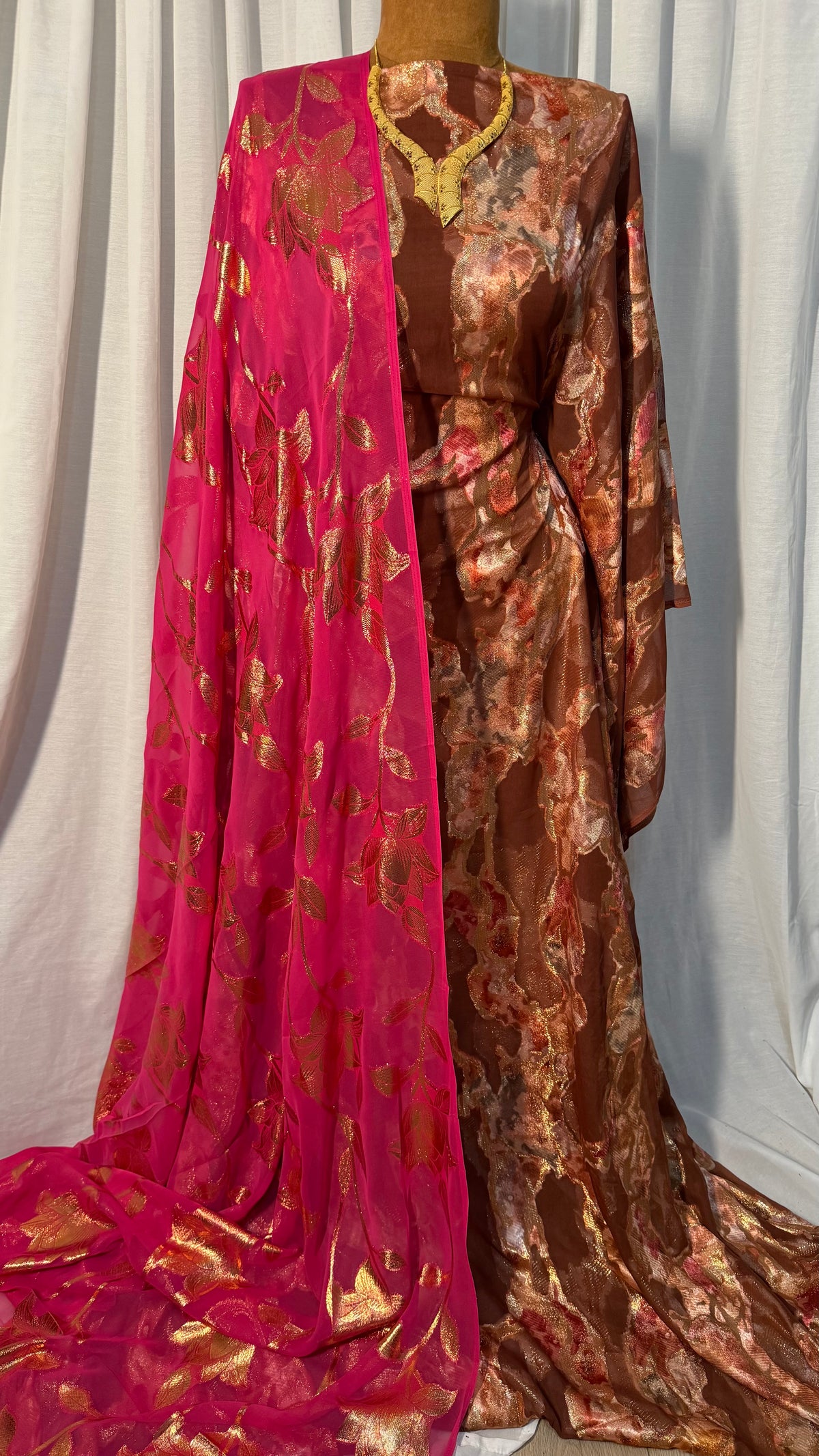 FARANSAWI -BROWN/HOT PINK