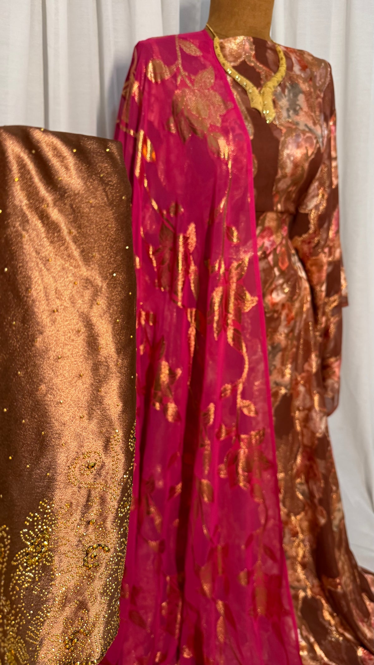 FARANSAWI -BROWN/HOT PINK