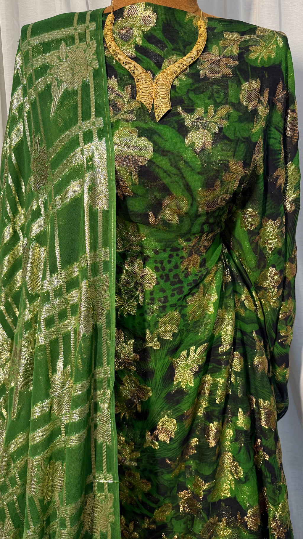 VISCOSE - LEOPARD PRINT GREEN & BLACK