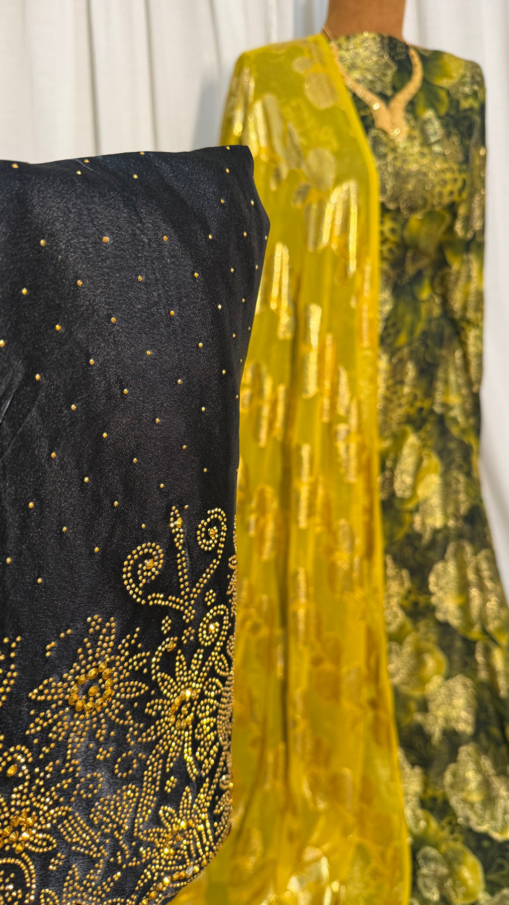 VISCOSE - LEOPARD PRINT YELLOW & BLACK