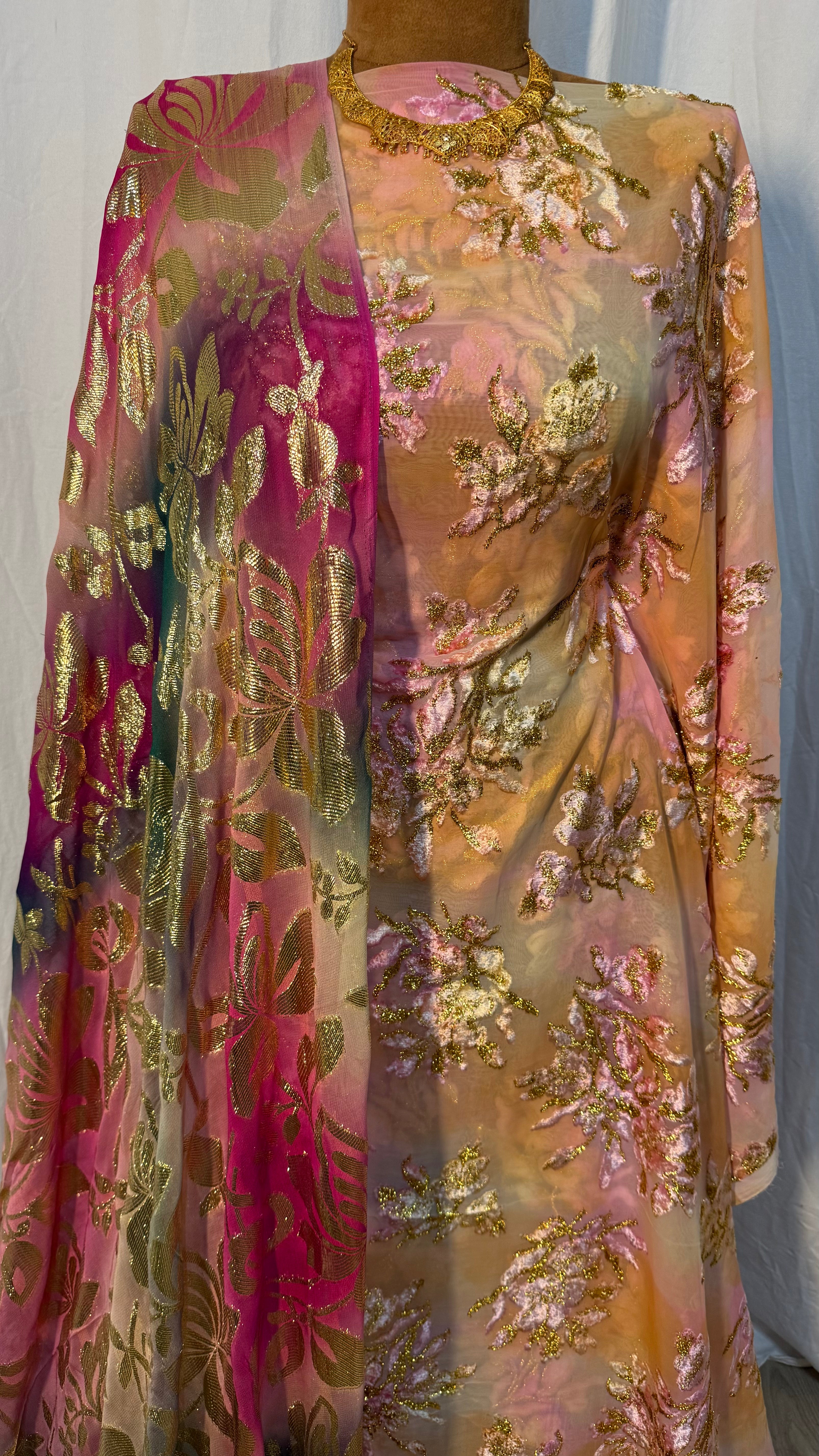 TIE DYE MAQBAL