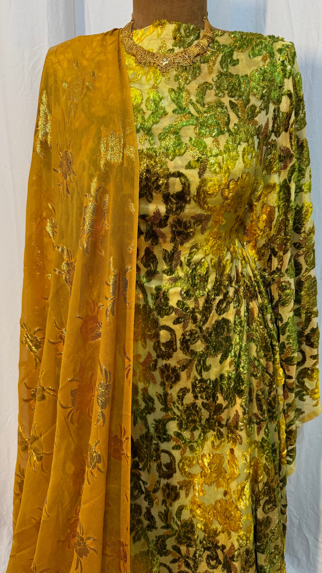 TIE DYE MAQBAL