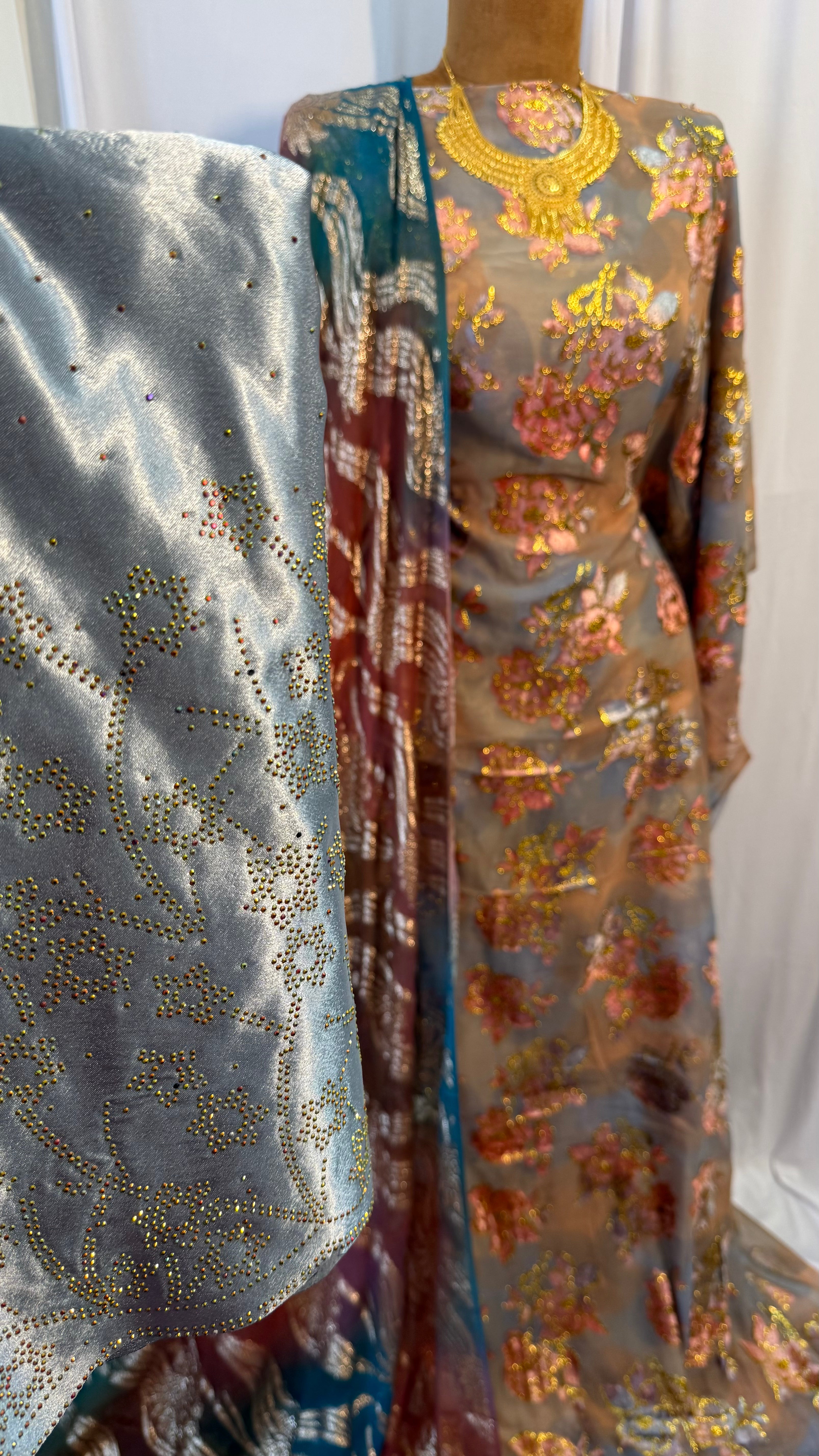 TIE DYE MAQBAL