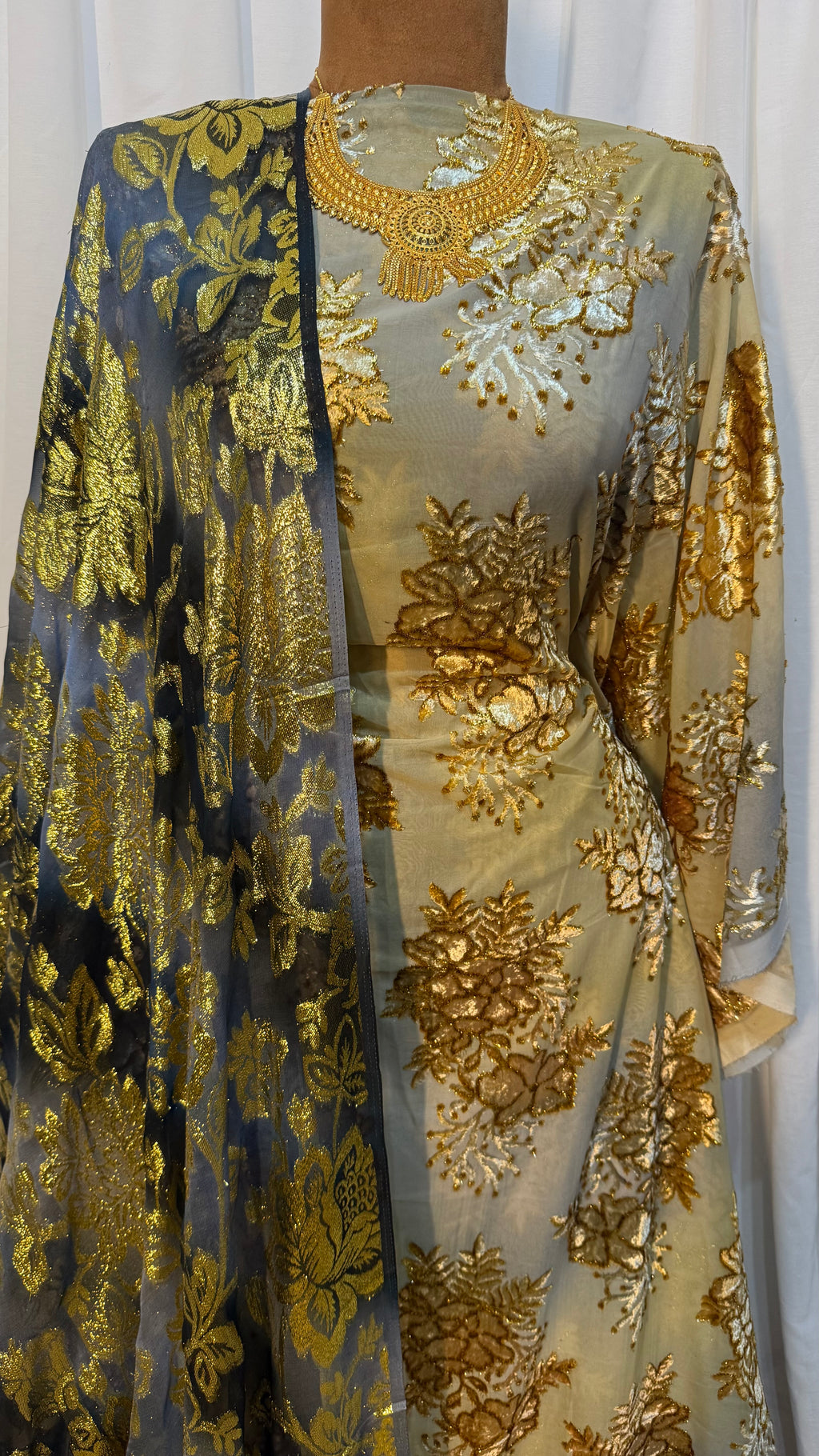TIE DYE MAQBAL