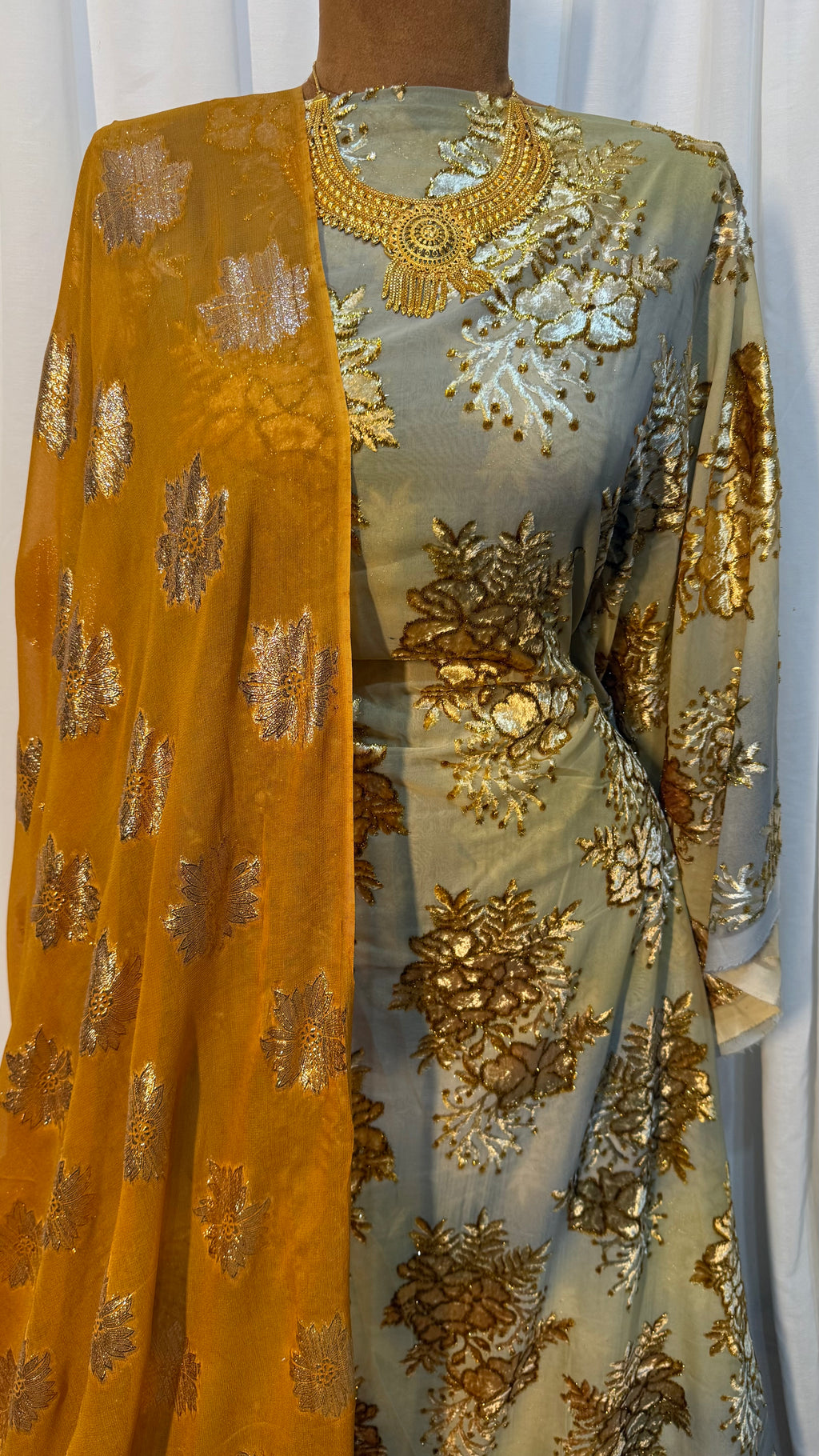 TIE DYE MAQBAL